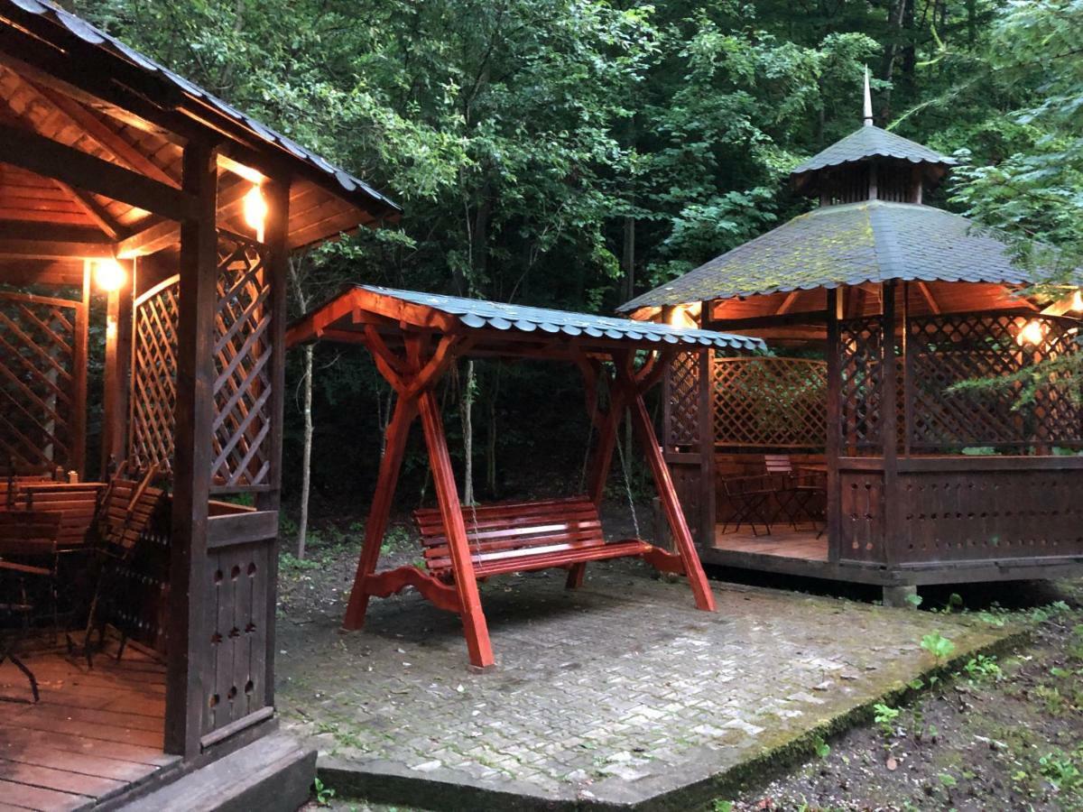 Vila De Argint Aleea Pelesului Nr 2 Sinaia Exteriér fotografie