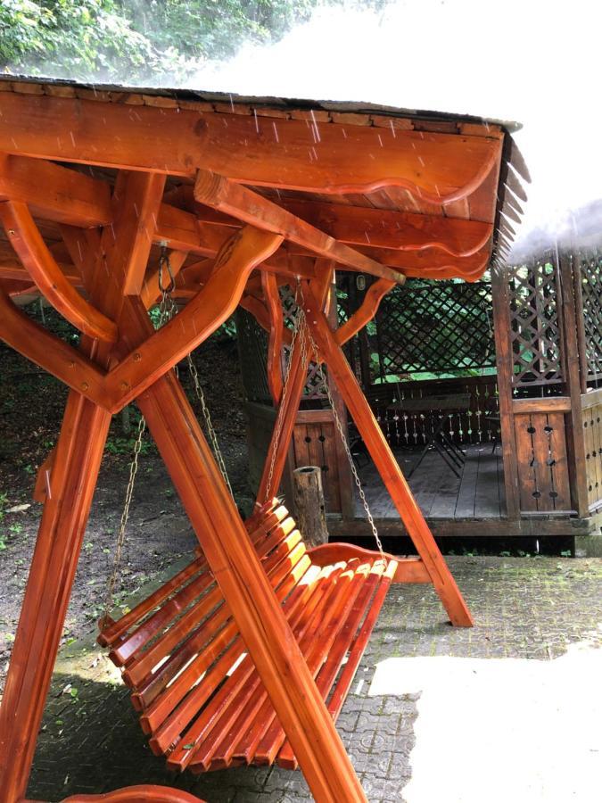 Vila De Argint Aleea Pelesului Nr 2 Sinaia Exteriér fotografie
